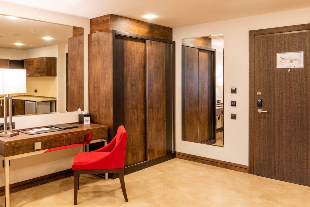 Ramada Hotel & Suites By Wyndham Erywań Zewnętrze zdjęcie