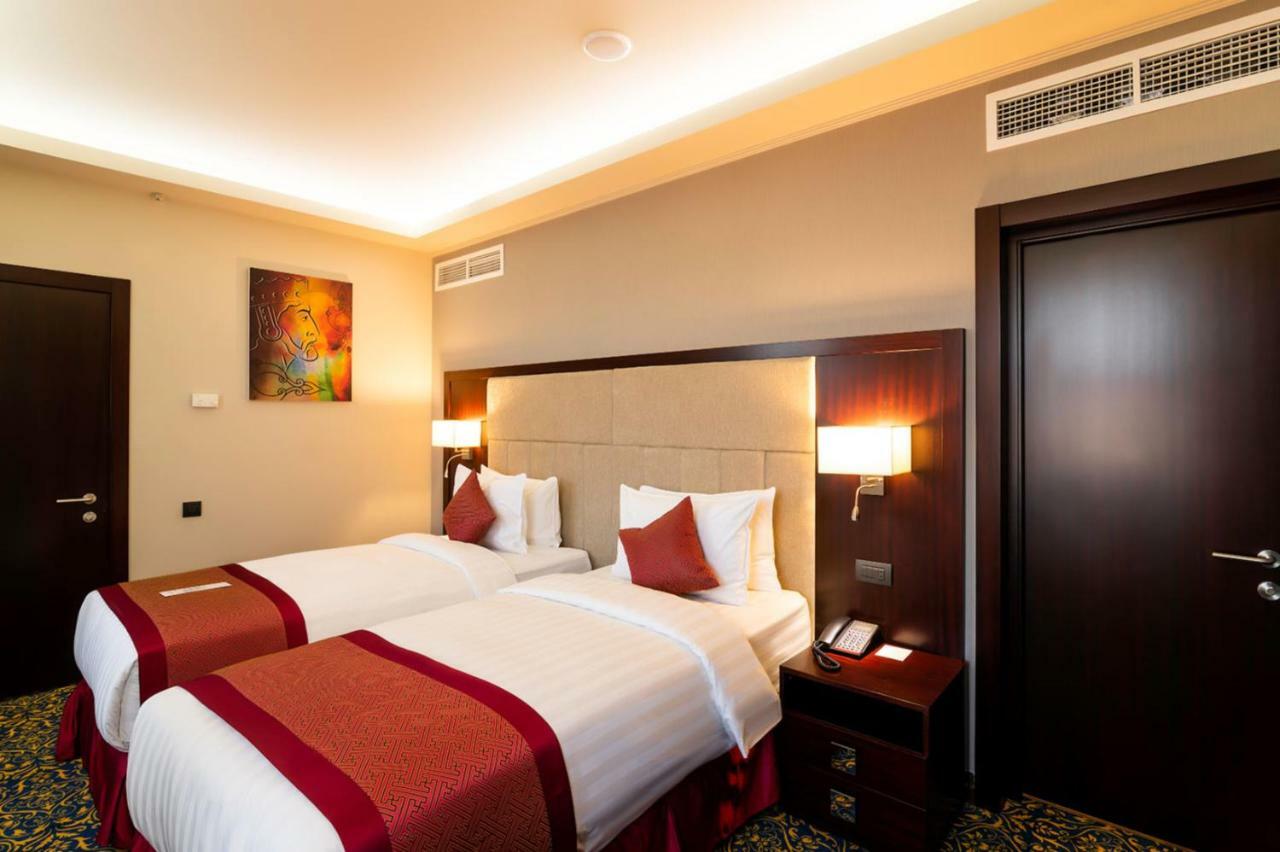 Ramada Hotel & Suites By Wyndham Erywań Zewnętrze zdjęcie