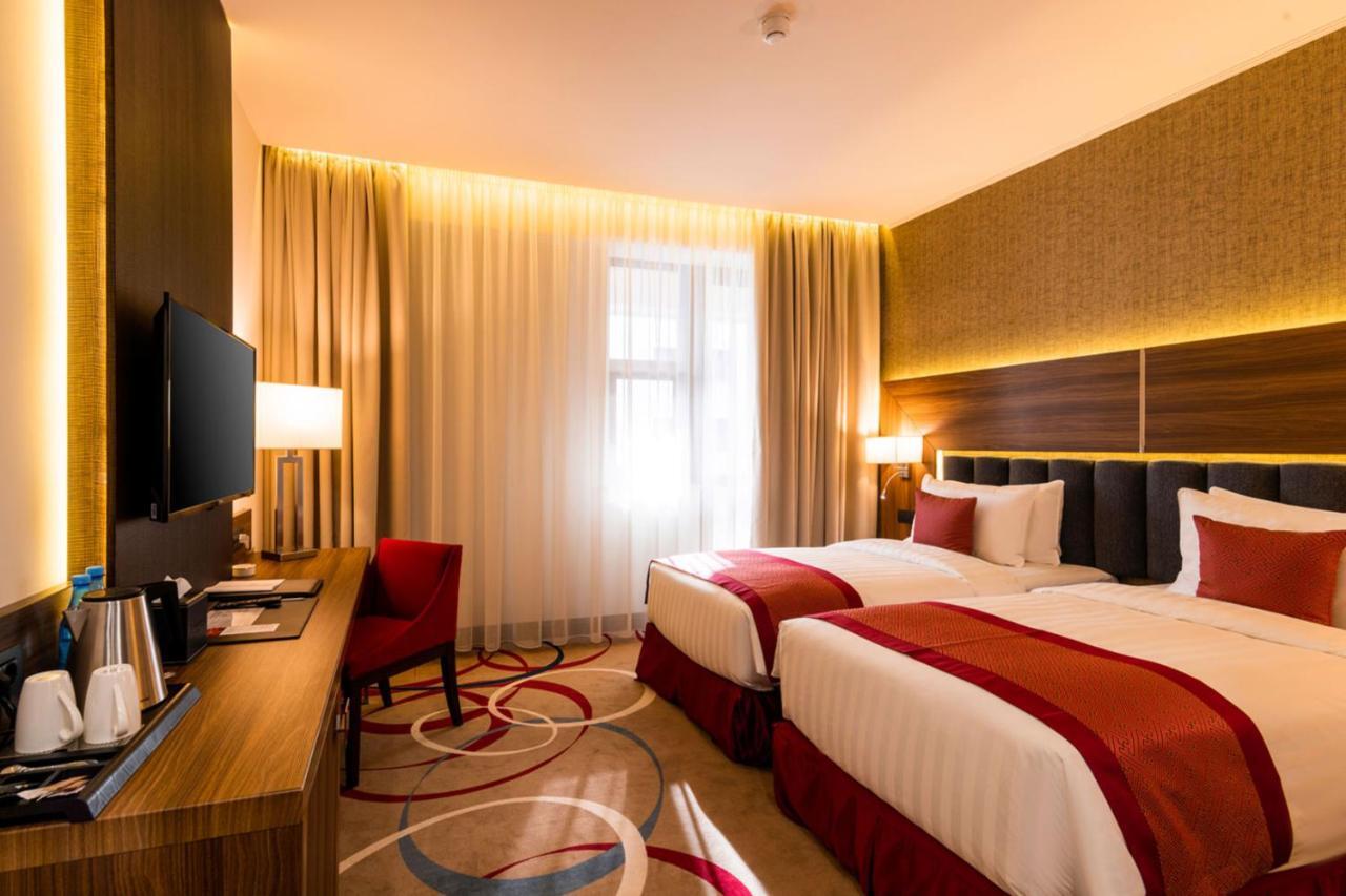 Ramada Hotel & Suites By Wyndham Erywań Zewnętrze zdjęcie